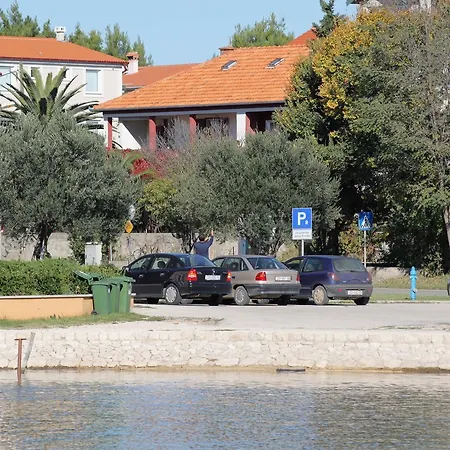 Appartamento Privlaka 5813b